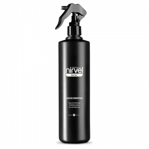 Salt water spray with sea foam extract. This effective formula provides your hair with minerals that support the hair renewal process. It gives the hair volume and body, leaving a subtle style with a light hold.